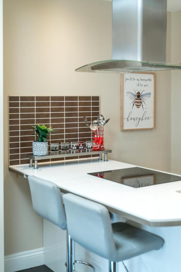 Spacious 2 Bedroom Apartment - Sleeps 6 Brighton Exterior foto
